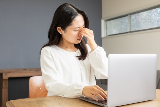ストレスの女性